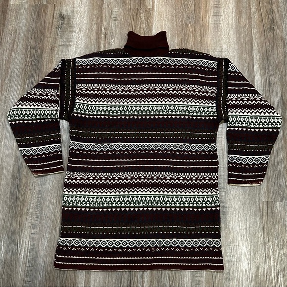 Vintage Fair Isle Turtleneck Sweater | Burgundy & Green Nordic Knit | - Picture 2 of 9